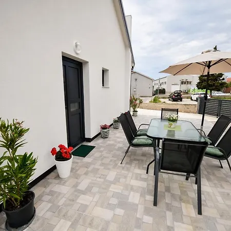 Hébergement de vacances Holiday Home Central Vir *