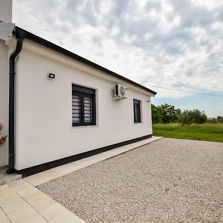 Casa de Férias Holiday Home Central Vir *