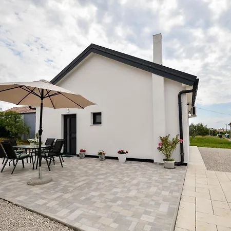 Holiday Home Central Vir